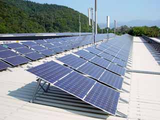 松田雅央 ドイツ環境フォトライブラリー / フライブルク・スタジアム屋上の太陽電池